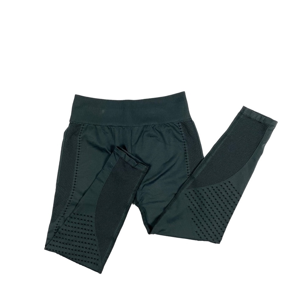 Fabletics Mid-Rise Jacquard 7/8 Leggings